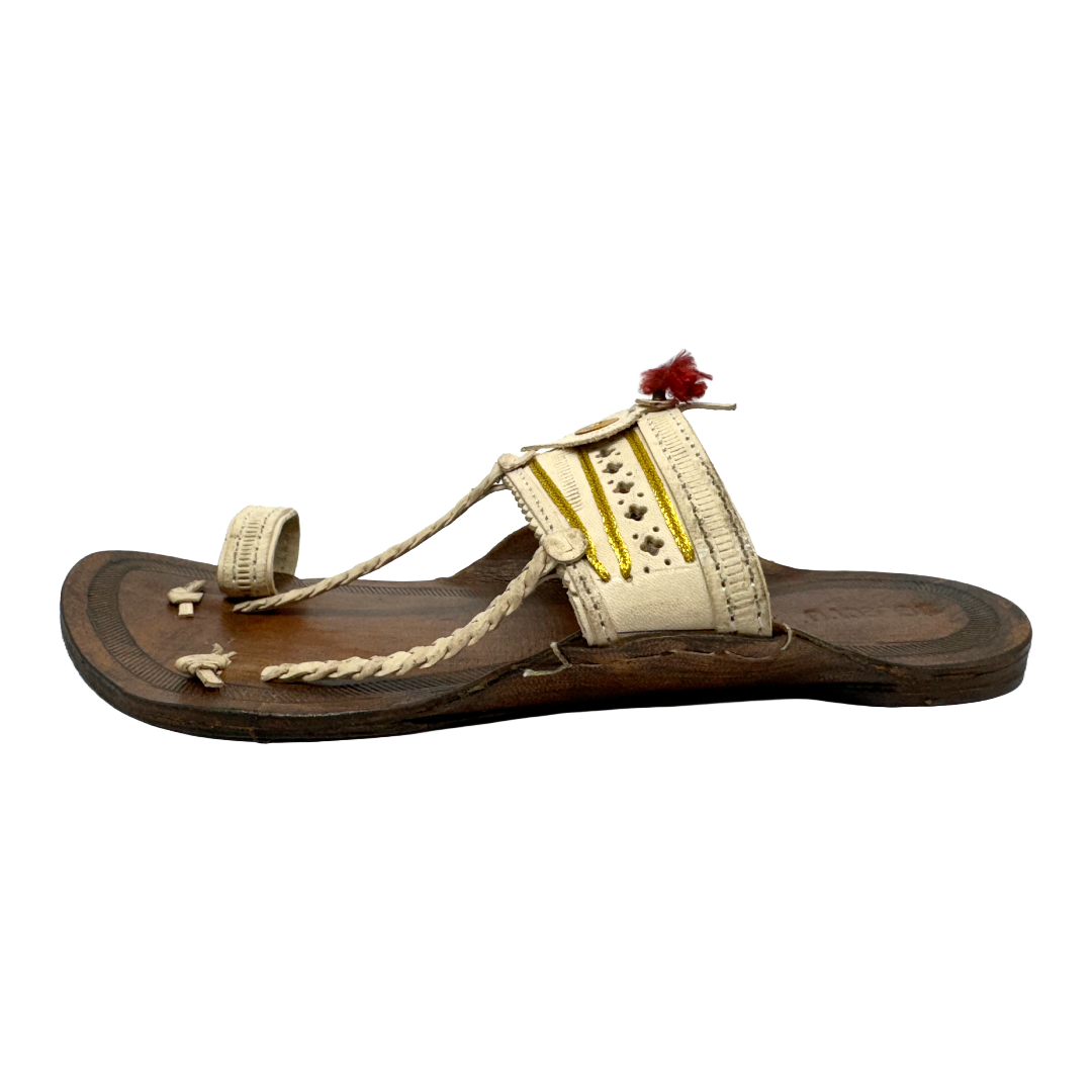 Natural White Jari Paan Kolhapuri Chappal for Men - Image 2